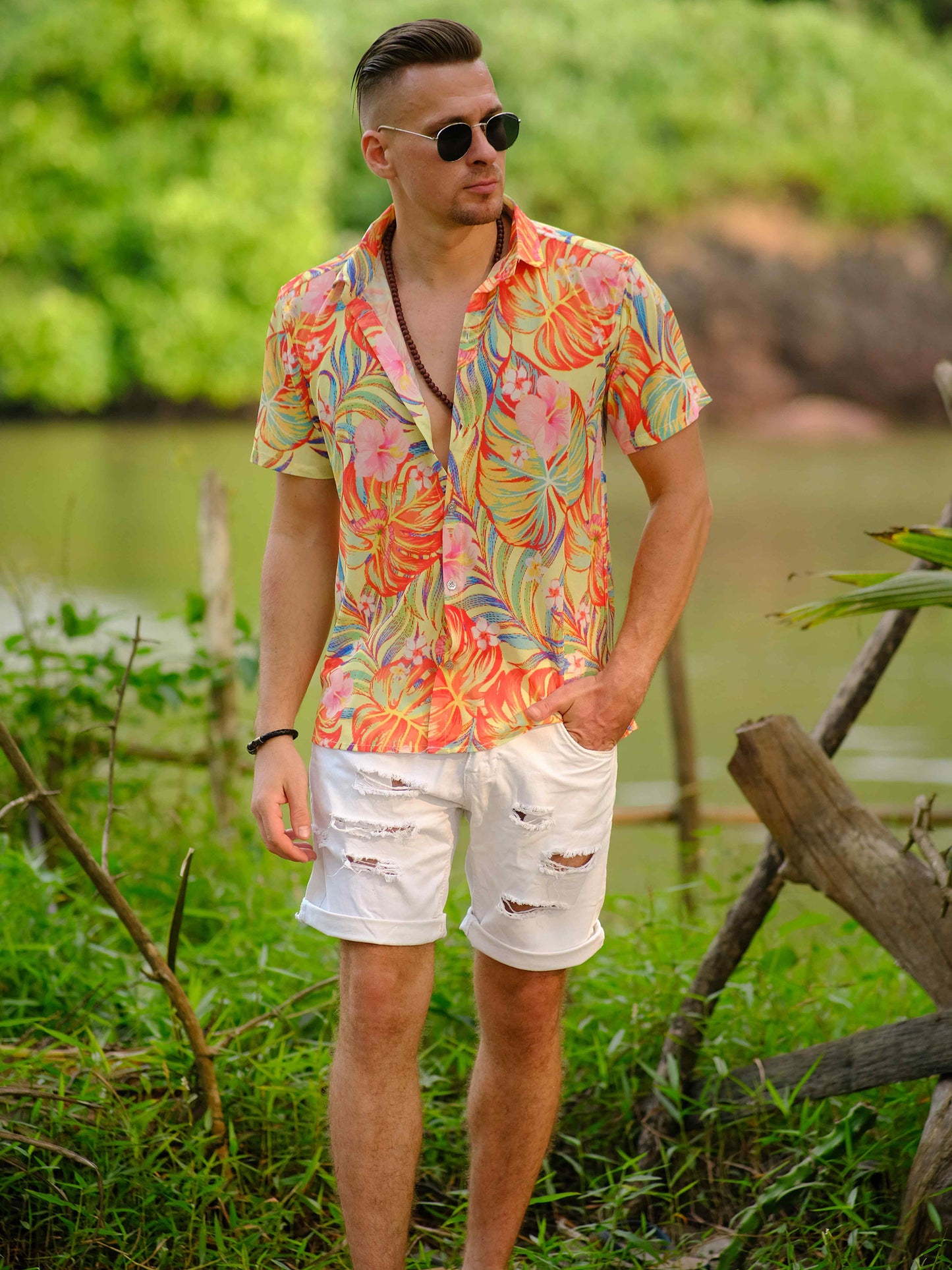 Men's Coastal Leaves Printed Net Travel Shirt